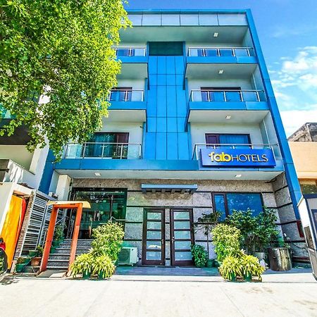 Fabhotel Signature Plaza Нью-Делі Екстер'єр фото