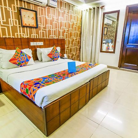 Fabhotel Signature Plaza Нью-Делі Екстер'єр фото