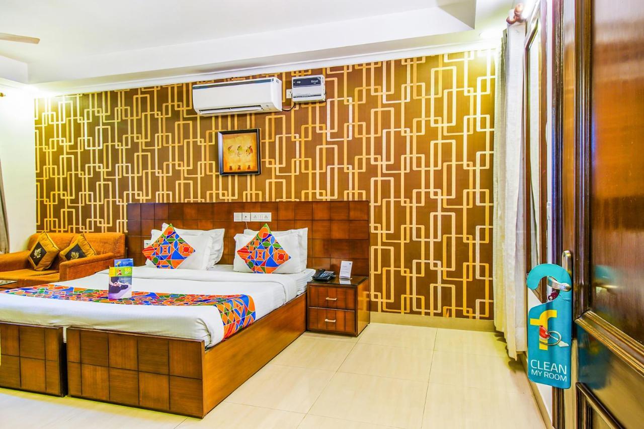 Fabhotel Signature Plaza Нью-Делі Екстер'єр фото